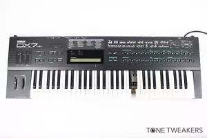 Yamaha DX7 IID defekt für Teile Spender Tastatur Synthesizer VINTAGE SYNTH HÄNDLER - Bild 1 von 24
