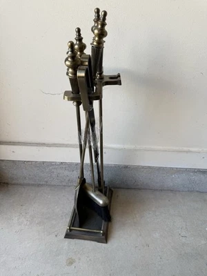 Juego de herramientas limpiadoras escoba póker chimenea metal tono latón + Foto 1 de 3