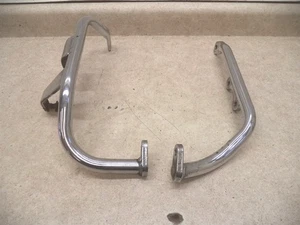 1985 Yamaha Virago 700 Right & Left Footrest Bars Engine Guards  - Bild 1 von 7