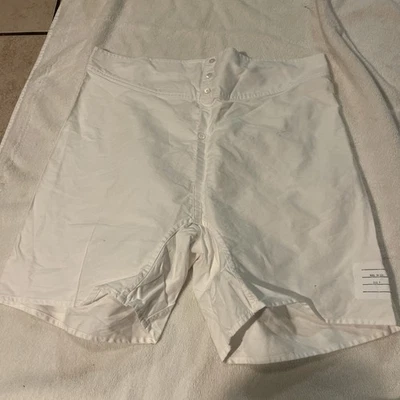 Pantalones Cortos Thom Browne Talla 4 Blanco Hecho en Algodón EE. UU. Foto 1 de 4