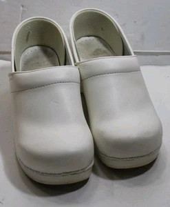 Dansko Professional White Leather Clogs Shoes EU Size 41 US 10.5 Women - Picture 1 of 13