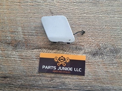 Tampa de gancho de reboque frontal Subaru Outback fabricante de equipamento original 2010-2014 57731AJ70A branca  - Imagem 1 de 3