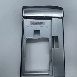Supermicro MCP-220-00138-0B TOOL-LESS BLACK GEN-5 3.5-TO-2.5 NVME DRIVE TRAY - Bild 1 von 5