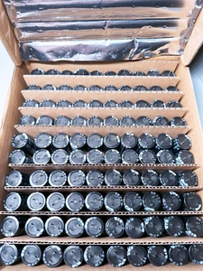 Box 100PCS CD261 LK Jianghai 120uF 400V 18x31.5mm Electrolytic Capacitor 12kHr - Picture 1 of 4