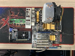 Asus P5Q Socket 775 Scheda Madre Intel Core 2 Quad CPU + Corsair 4GB RAM + Scheda - Foto 1 di 7