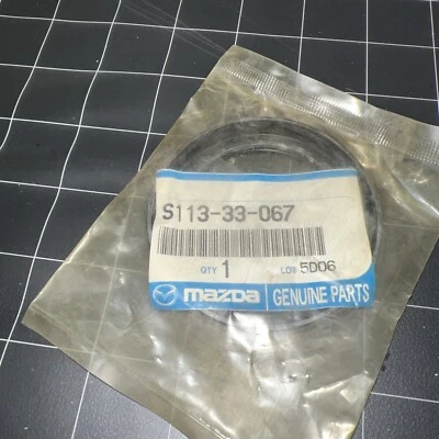 Rueda de sellado Mazda OEM S113-33-067 para 86-93 Mazda B2000 B2200 B2600 Foto 1 de 4
