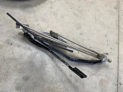 07-10 Sierra Silverado USADO limpiaparabrisas acoplamiento con brazos y motor opt GMC Foto 1 de 4