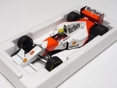 MINICHAMPS 1:18 McLAREN FORD MP4/8 A. SENNA 1993 "Marlboro" Foto 1 de 4