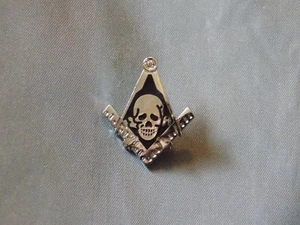 Masonic Lapel Tac Pin Cut Out Silver Square Compass Skull Freemason NEW! - Picture 1 of 1