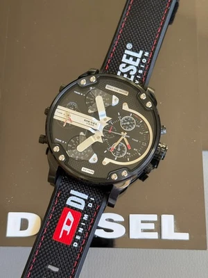 Reloj DIESEL DZ7433 Mr Big Daddy 2.0 para hombre 57 mm negro con correa de nailon negro $395 Foto 1 de 4