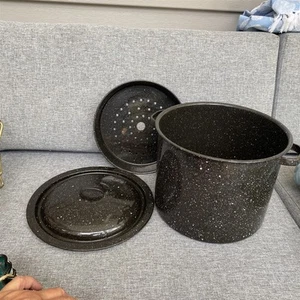 Olla de colección de granito con tapa y colador esmaltado con motas negras - Imagen 1 de 6