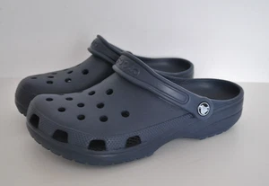 Marine weiche Gummi Slipper Herren klassische Clogs Sandalen Gr. 6 (M7 W9) Crocs - Bild 1 von 6