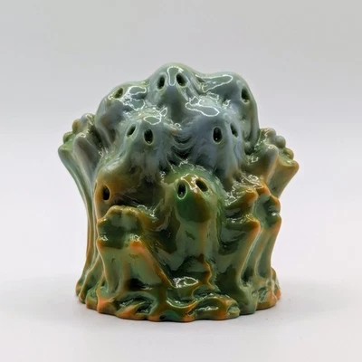 Juguete de vinilo Sofubi raro Unbox Industries Who Goes There Retroband Vs Zectron Kaiju Foto 1 de 2