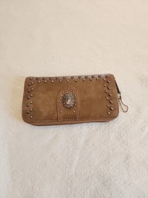 Montana West Cartera Muñequera Marrón Imitación Cuero Tachonado Correa de Muñeca Cremallera Nuevo de Lote Antiguo Foto 1 de 4