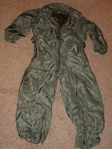 USAF Insulated Flight Suit CWU-1P Flyers Coveralls! Size M - Picture 1 of 12