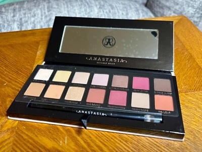 ANASTASIA "MODERN RENAISSANCE" EYE SHADOW PALLETE - NEW - Image 1 of 4