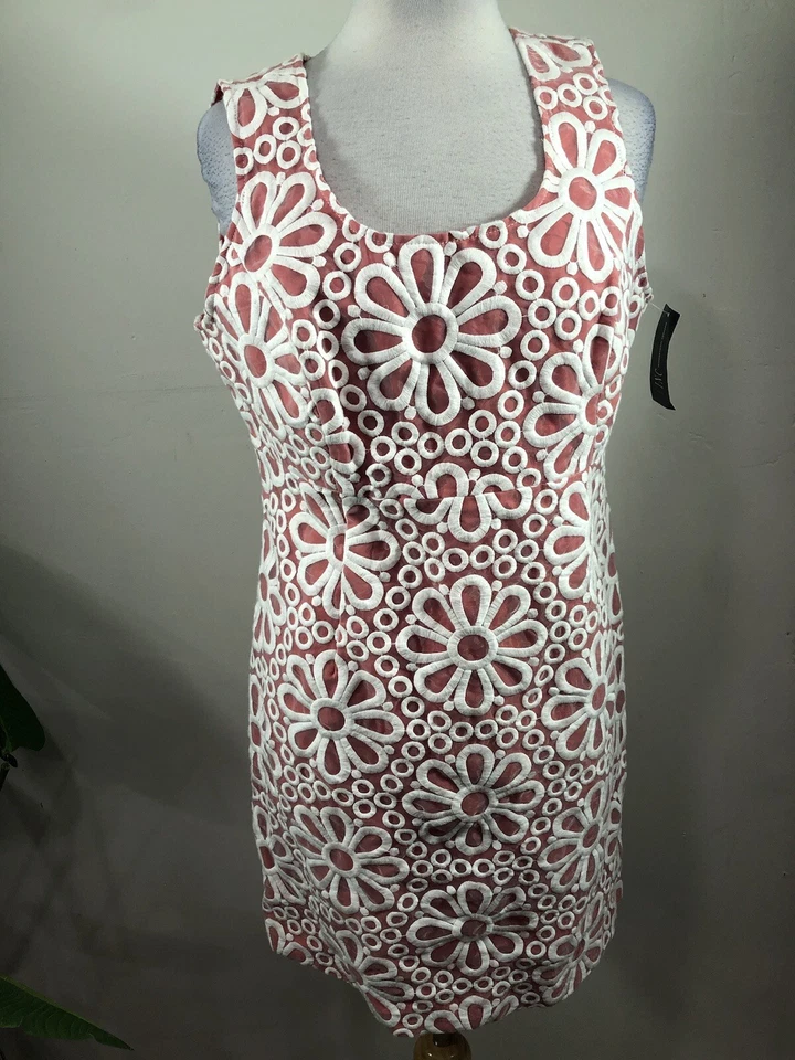 Vestido vaquero de verano INC International coral y blanco bordado Foto 1 de 4