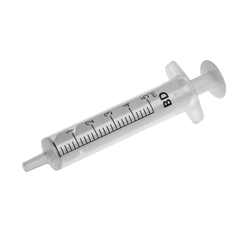 100 x 5ML BD DISPOSABLE STERILE SYRINGES - Image 1 of 1