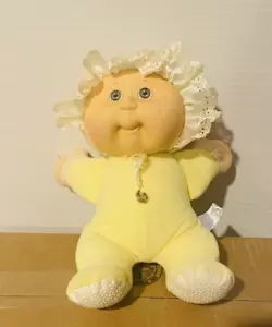 My First Cabbage Patch Doll 1992 Cabbage Patch Bambini Giallo Jammies rintocchi sonaglio - Foto 1 di 12