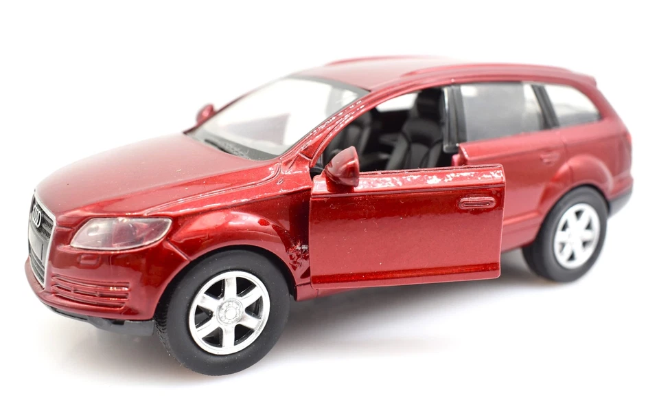 Diecast Model Car Scale 1:32 Audi Q7 Red Collection Auction - Image 1 of 4