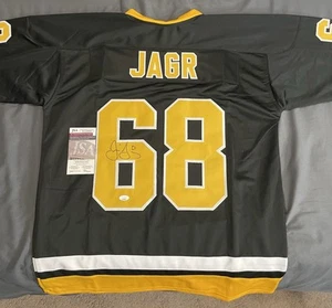 Autographed Jaromir Jagr Pittsburgh Black Hockey Jersey JSA COA - Picture 1 of 3