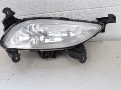 HYUNDAI SONATA 2011-2013 Fog Driving Light -bumper mounted RH PASSENGER SIDE - Image 1 of 4