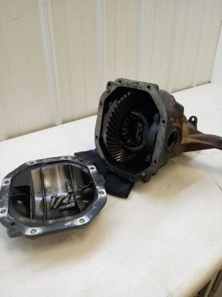 2009-2011 Hyundai Genesis 4dr Sdn 4.6L V8 REAR DIFFERENTIAL OEM USED 2.9:1  - Image 1 of 4