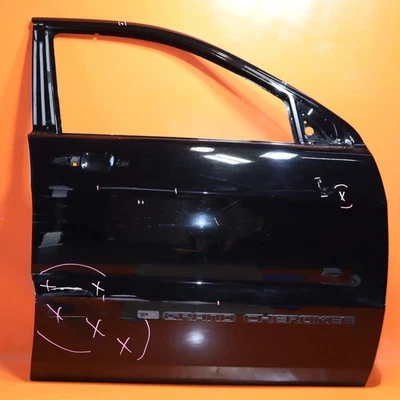 JEEP GRAND CHEROKEE DOOR RIGHT FRONT  2014 2015 2016 2017 2018 2019 2020 2021 - Image 1 of 4