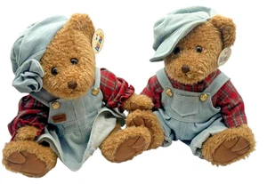 Heunec Teddybär Quelle Stofftier Kuscheltier 2er Set Latzhosen mit Tag ca. 25cm - Bild 1 von 8