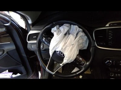 17 KIA SORENTO   Steering Wheel Only****Read Details in Lisiting**************** — 第 1/4 张图片