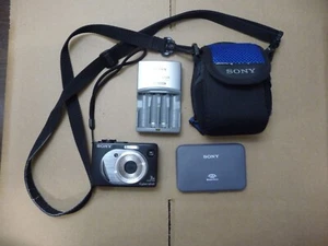 Sony Digital Camera Cybershot DSC-W1 5.1MP Black 2 SD Cards Case Charger TESTED - Picture 1 of 9