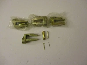 Lot Of 4 AS3002 Offset Clevis Kit NEW NOS  - Bild 1 von 10