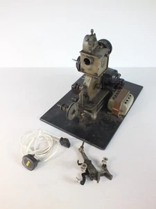 Pathescope Baby 9.5mm Film Projector & Singer Motor For Repair - Powers Up - Picture 1 of 24