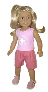 Juego corto de 2 piezas Beach Patrol Cutie rosa con sandalias para muñecas American Girl de 18" - Imagen 1 de 2