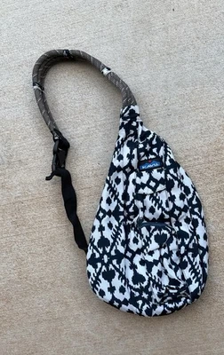 Kavu Canvas Rope Sling Bag Deep Teal Blue Cream Ikat Tribal Print Excellent - Image 1 of 4