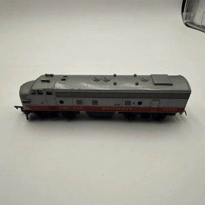 TRI-ANG RAILWAYS R-57 TC SERIES DUMMY DIESEL LOCOMOTIVE #4008 - Image 1 of 4