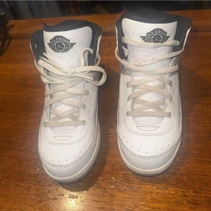 Nike Air Jordan 2 Retro PYTHON Kids Size 2.5Y Mid Black White Red Basketball - Picture 1 of 7