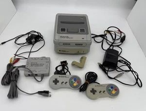 Nintendo Satelllaview Konsole SHVC-032 mit SNES ungetestet Av Selector SHVC-033 - Bild 1 von 9