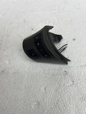 Chevrolet HHR 2006-2011 crucero e interruptores de control de audio OEM Foto 1 de 4