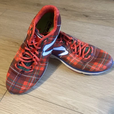 Newton Zapatos para Correr Unisex - Talla 12 Hombres 13.5 Mujeres Vacaciones Cuadros 🎄 Foto 1 de 4