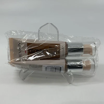 2 PACK - Revlon Candid Natural Finish Foundation - 530 Pecan  - Image 1 of 4