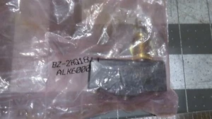 HONEYWELL BZ-2RQ181T SPDT Plunger Switch 15A 250V - Picture 1 of 3