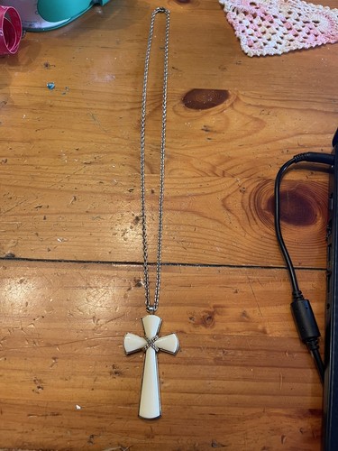 OFF WHITE Collana Lunga 16" Avon Religious Off Bianca Crema Vintage