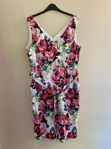 Laura Ashley Kleid Blumen Rosen weiß rosa grün Gr. 18 gefüttert Taschen Gürtel V-Ausschnitt - Bild 1 von 12