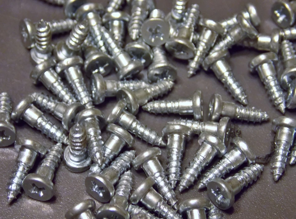 Buick Cadillac Chevy Olds Pontiac Moulding Clip Screws - 30 qty - Image 1 of 1