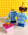 LEGO Urodziny Dziewczyna Figurka Cegła Kostium Ciało JASNONIEBIESKIE Rzadki Złoty Impreza Kapelusz Ciasto