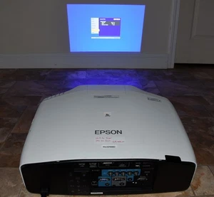 Epson Pro G7500U Projector WUXGA 4K Enhancement - 2615 Hrs - ELPLM08 - Picture 1 of 16