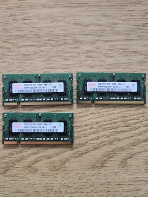 3x Hynix 1GB 2Rx16 PC2-5300S DDR2-667MHz SO-DIMM Laptop Memory HYMP112S64CP6-Y5 - Image 1 of 3