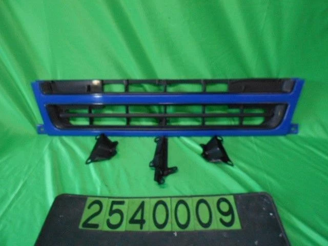 JDM Mitsubishi Fuso Fighter FK61FJ Radiator Grille Grill Used - Image 1 of 4