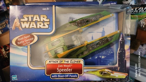 Vintage 2002 Hasbro Star Wars Attack of the Clones Zam Wesell Speeder Vehicle Cover